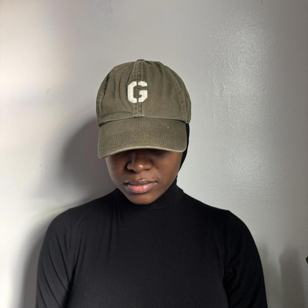 Vintage unisex Gap Worldwide G" initial patch cap in a faded‎ olive M/L - Picture 1 of 6